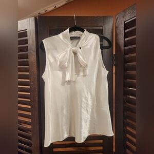 Evan Picone Ivory Satin Sleeveless Blouse